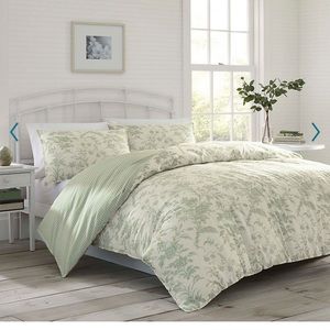 NWT Laura Ashley Natalie Duvet Cover Set Twin